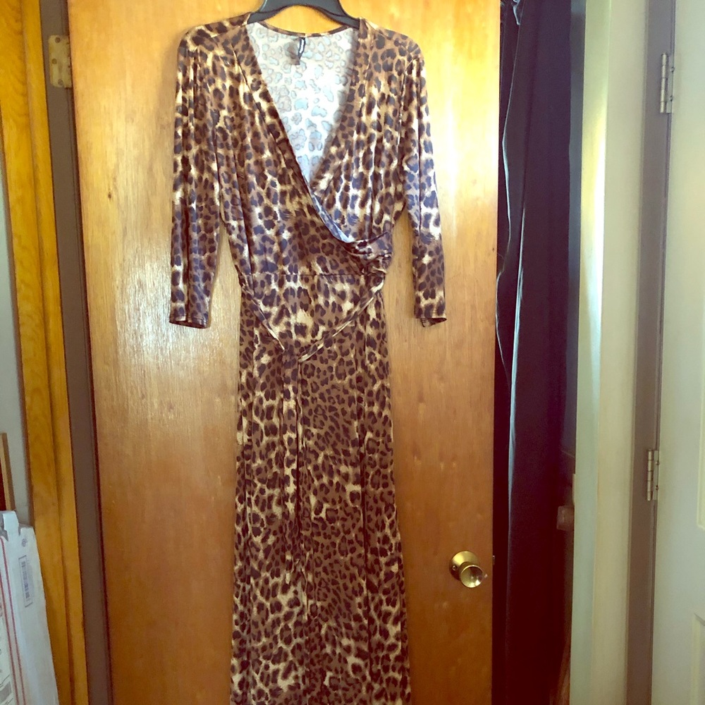 Beautiful cheetah faux wrap Maxi dress